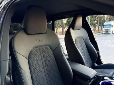 Audi A4 Avant 40 TDI quattro S tronic S line edition (10)