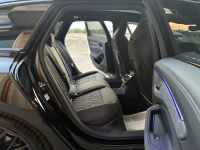 Audi A4 Avant 40 TDI quattro S tronic S line edition (13)
