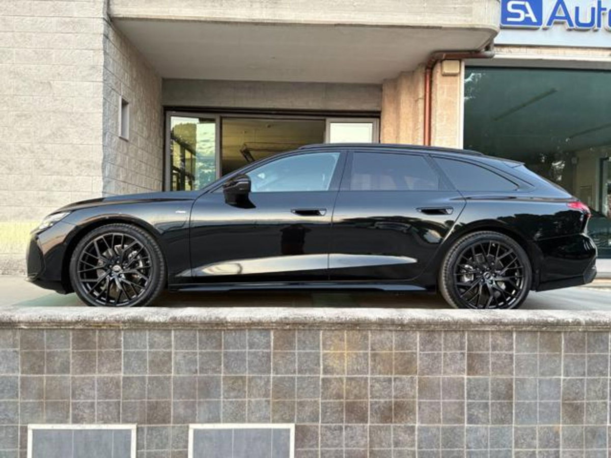 Audi A4 Avant 40 TDI quattro S tronic S line edition (8)