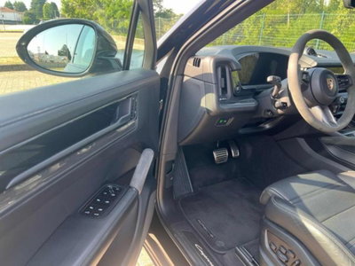 Porsche Cayenne Coupé 4.0 GTS tiptronic (12)