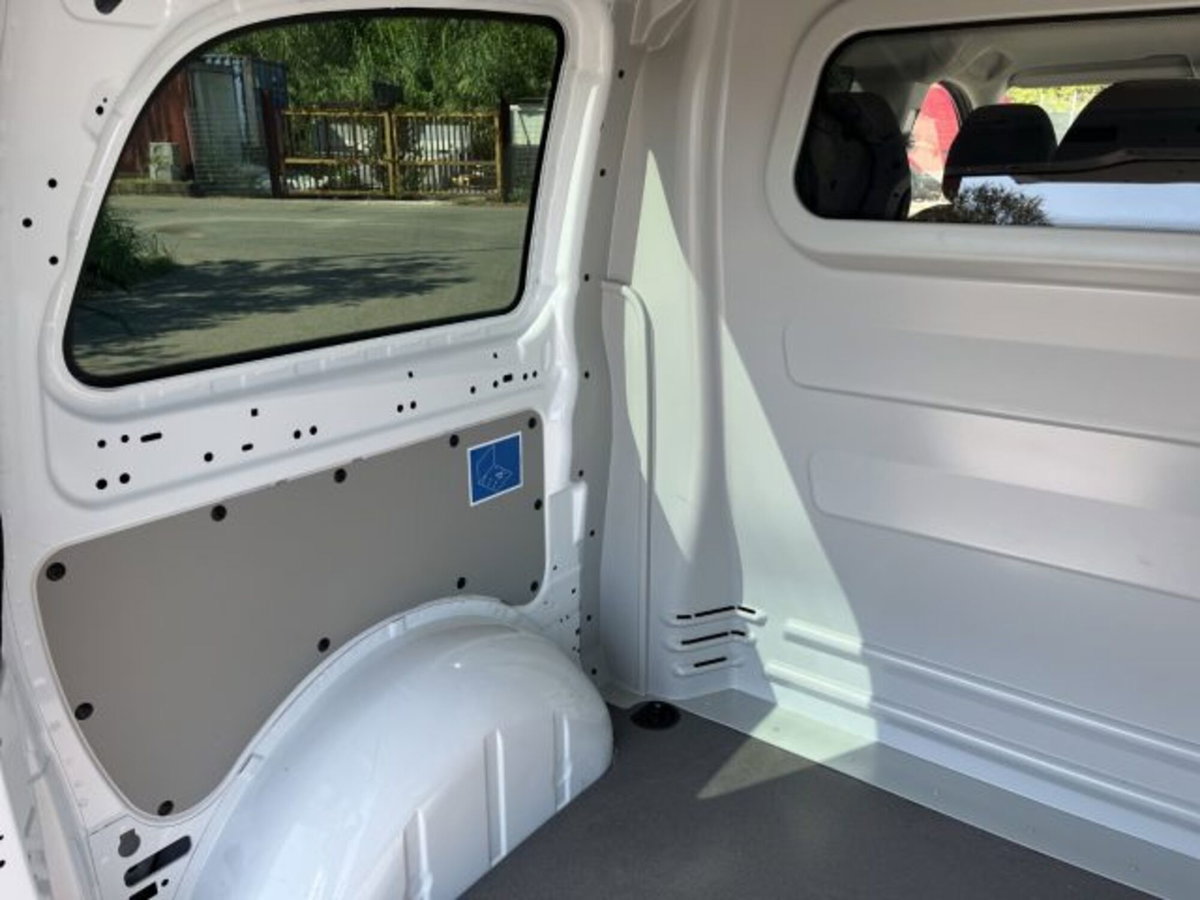 Mercedes-Benz Vito furgone 114 cdi long (16)