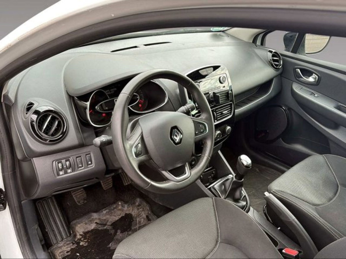 Renault Clio Sporter TCe 12V 75 CV Business (14)