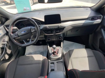 Ford Focus 1.0 EcoBoost Hybrid 125 CV Power. 5p. ST-Line Style (10)