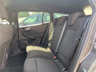 Ford Focus 1.0 EcoBoost Hybrid 125 CV Power. 5p. ST-Line Style (12)