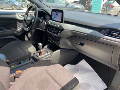 Ford Focus 1.0 EcoBoost Hybrid 125 CV Power. 5p. ST-Line Style (13)