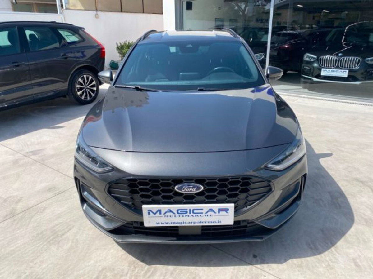 Ford Focus 1.0 EcoBoost Hybrid 125 CV Power. 5p. ST-Line Style (2)