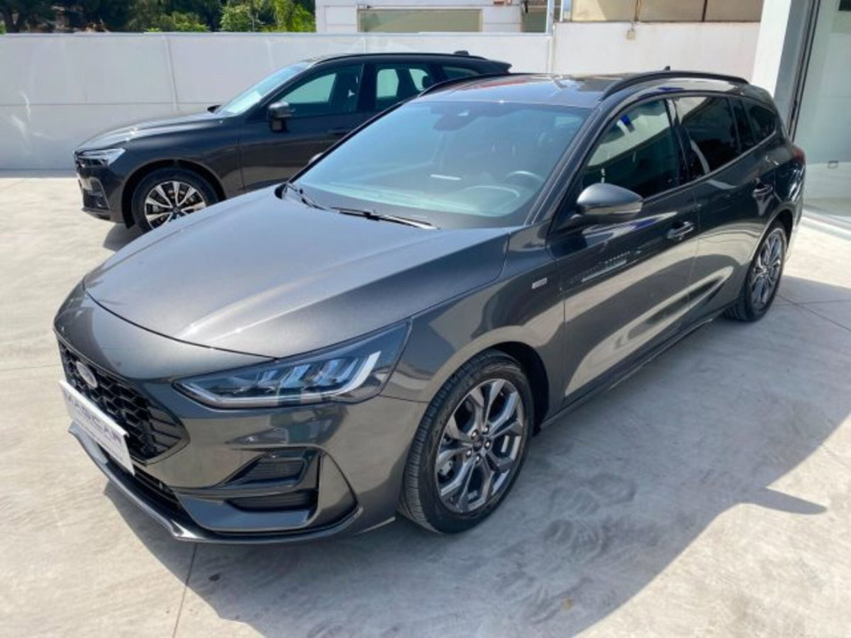 Ford Focus 1.0 EcoBoost Hybrid 125 CV Power. 5p. ST-Line Style (3)