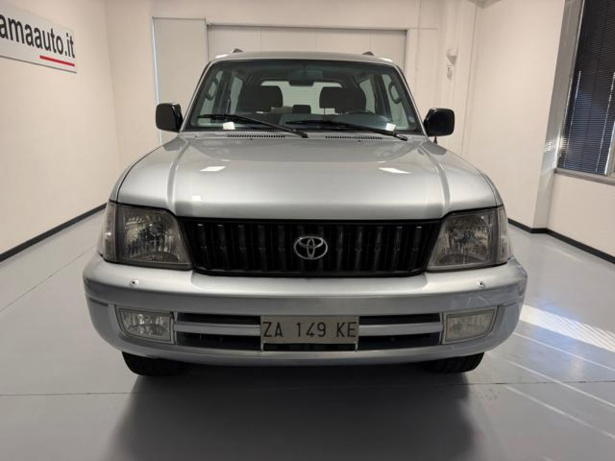 Toyota Land Cruiser D-4D 16V cat 3 porte (2)