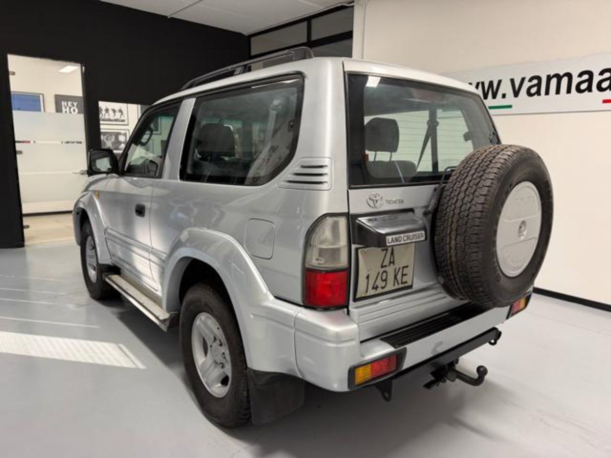 Toyota Land Cruiser D-4D 16V cat 3 porte (7)