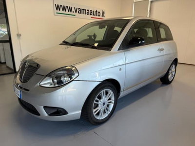 Lancia Ypsilon 1.3 MJT 75 CV Unyca usata