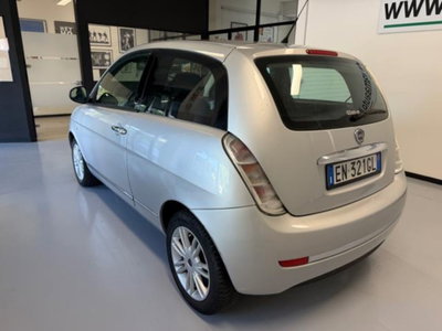 Lancia Ypsilon 1.3 MJT 75 CV Unyca (5)