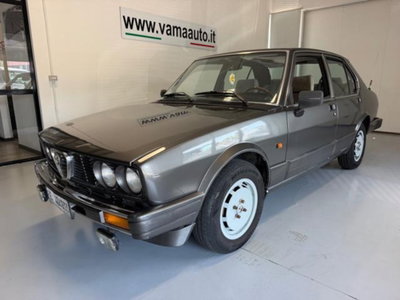 Alfa Romeo Alfetta 2.0i Quadrifoglio Oro usata