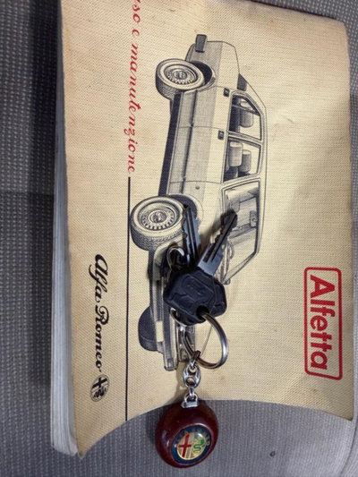 Alfa Romeo Alfetta 2.0i Quadrifoglio Oro (12)