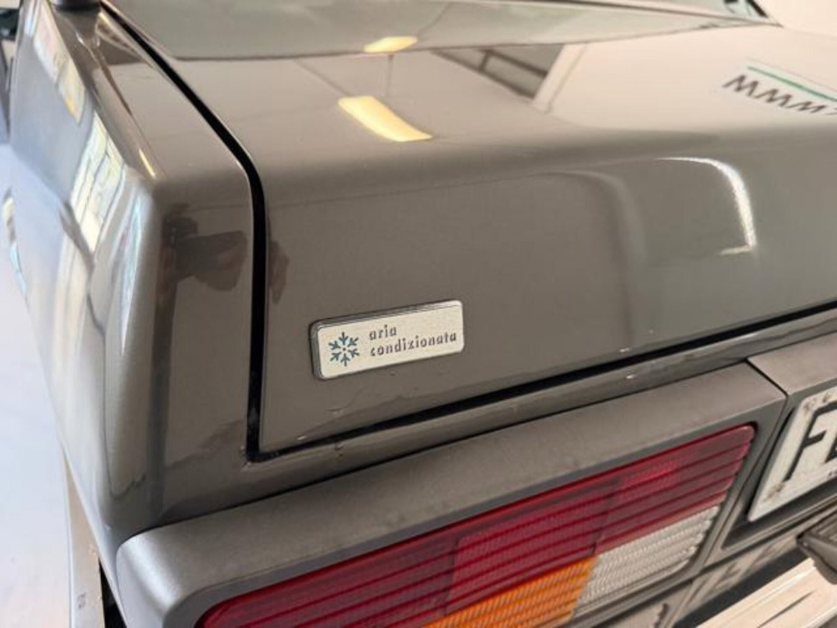 Alfa Romeo Alfetta 2.0i Quadrifoglio Oro (6)