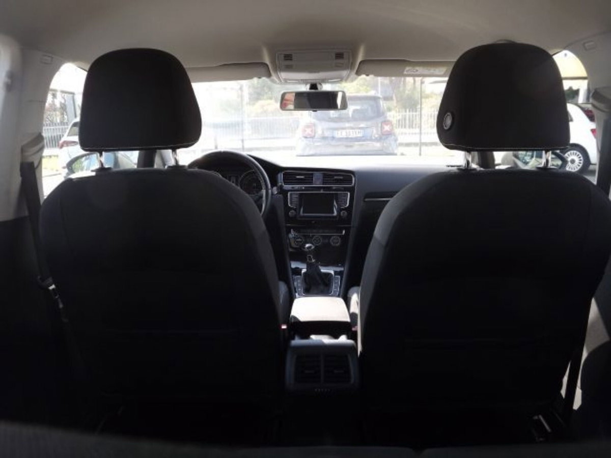 Volkswagen Golf 1.6 TDI 5p. Highline BlueMotion Technology (10)