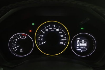 Honda HR-V 1.5 i-VTEC CVT Executive Navi ADAS (7)