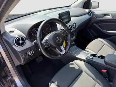 Mercedes-Benz CLA Shooting Brake 180 d Automatic Sport (9)