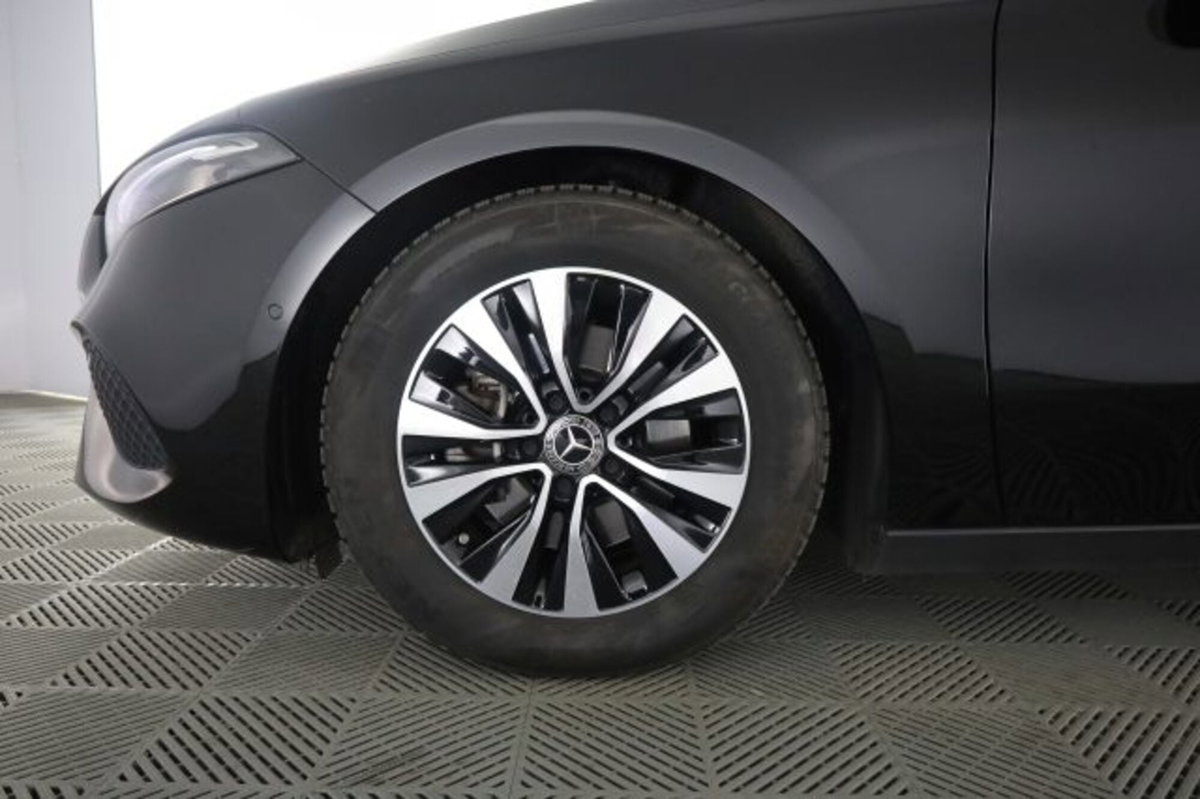Mercedes-Benz Classe A Sedan 180 d Progressive Advanced Plus auto (8)