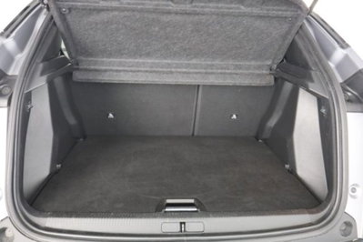 Peugeot 2008 PureTech 100 S&S Allure (6)