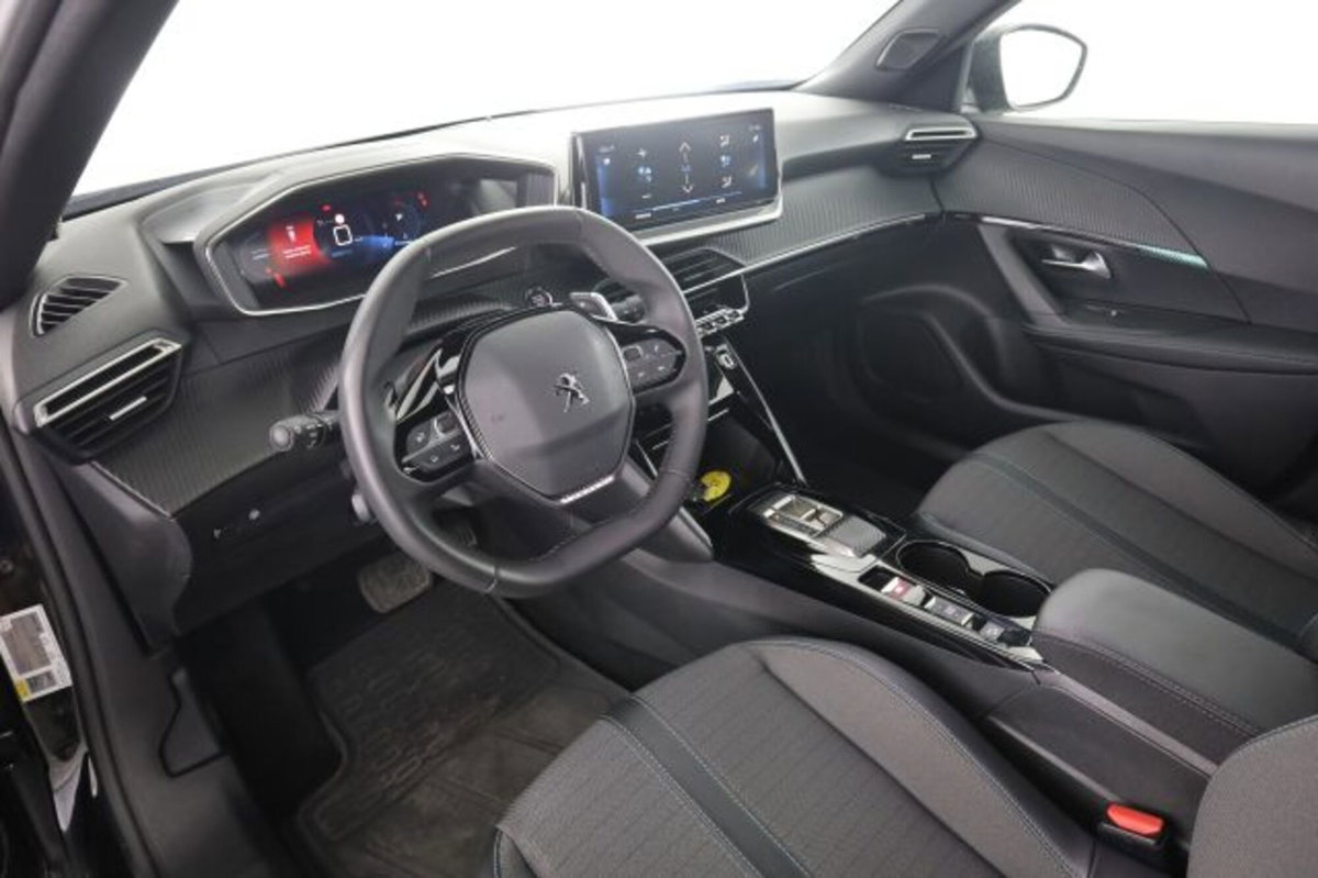 Peugeot 2008 PureTech 130 S&S EAT8 Allure Pack