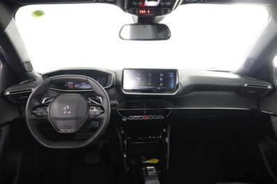 Peugeot 2008 PureTech 130 S&S EAT8 Allure Pack (4)