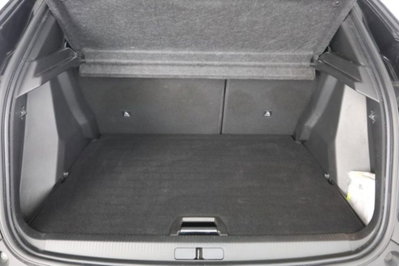 Peugeot 2008 PureTech 130 S&S EAT8 Allure Pack (6)