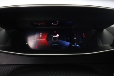 Peugeot 2008 PureTech 130 S&S EAT8 Allure Pack (7)