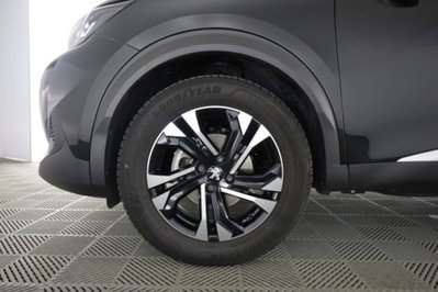 Peugeot 2008 PureTech 130 S&S EAT8 Allure Pack (8)
