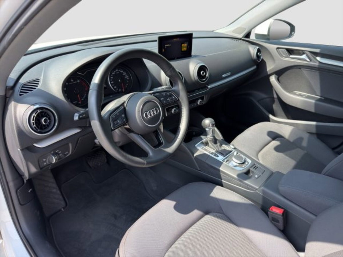 Audi A3 Sportback 35 TFSI COD S tronic Business (9)