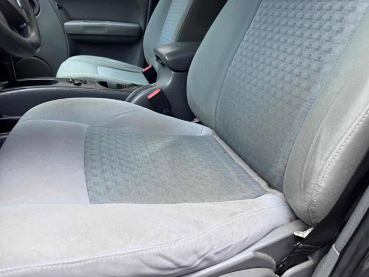 Jeep Cherokee 2.8 CRD Sport (11)