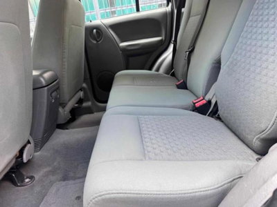 Jeep Cherokee 2.8 CRD Sport (19)