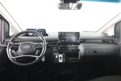 Hyundai Staria 2.2 2wd auto (5)