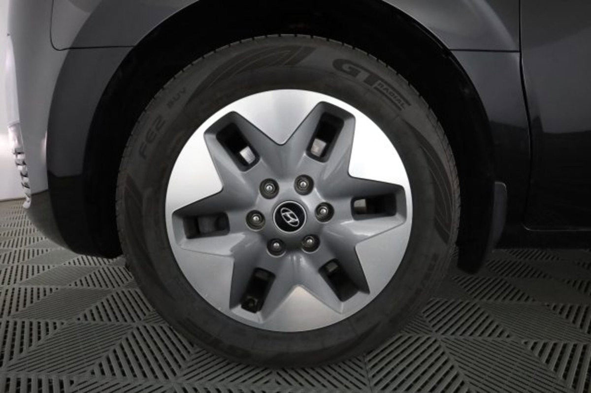 Hyundai Staria 2.2 2wd auto (9)