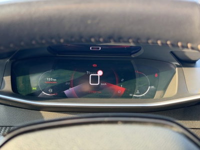 Peugeot 2008 PureTech 100 S&S Allure Pack (15)