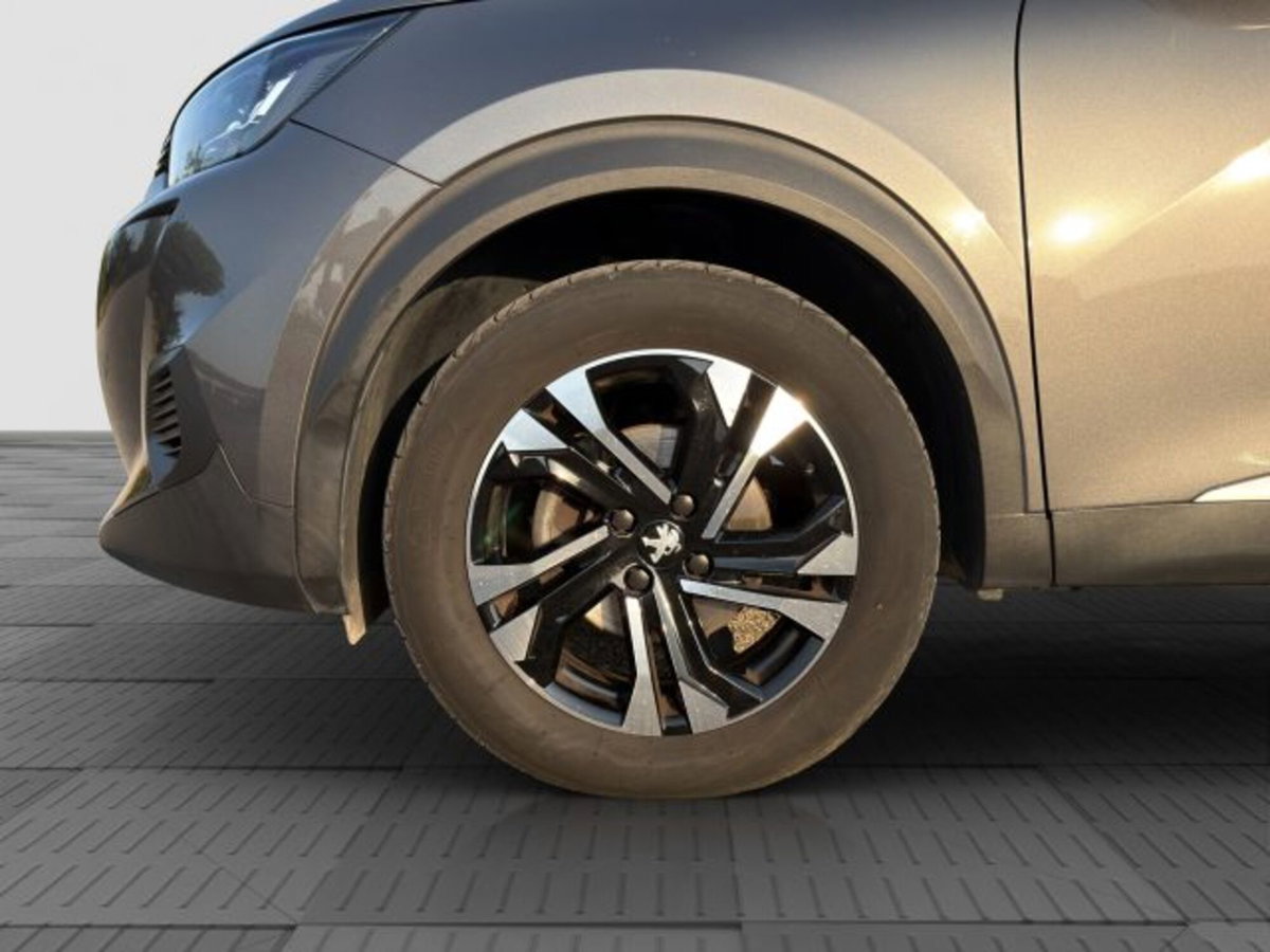 Peugeot 2008 PureTech 100 S&S Allure Pack (16)