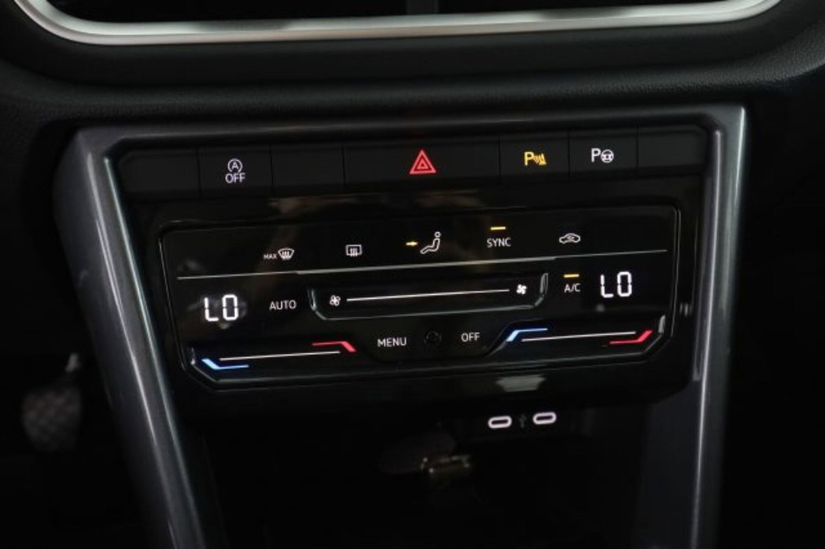 Volkswagen T-Roc 1.0 TSI Style (13)