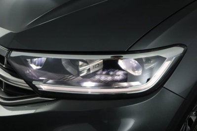 Volkswagen T-Roc 1.0 TSI Style (9)