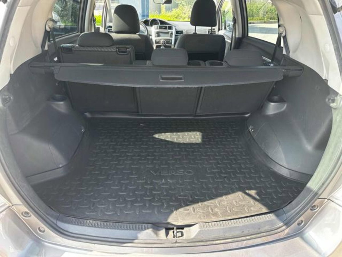 Toyota Verso 1.6 D-4D Style (12)