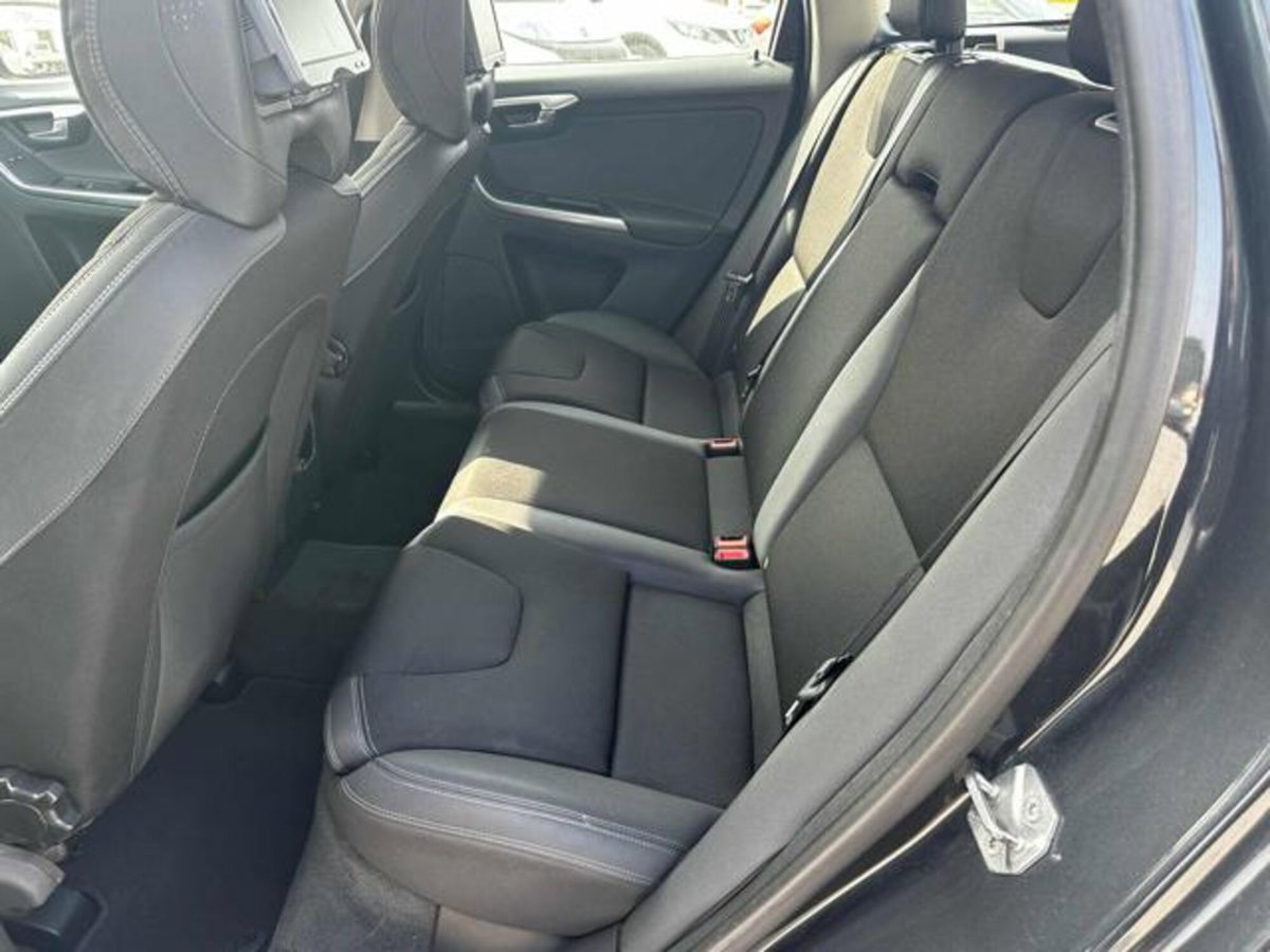 Volvo XC60 D3 Geartronic Kinetic (10)