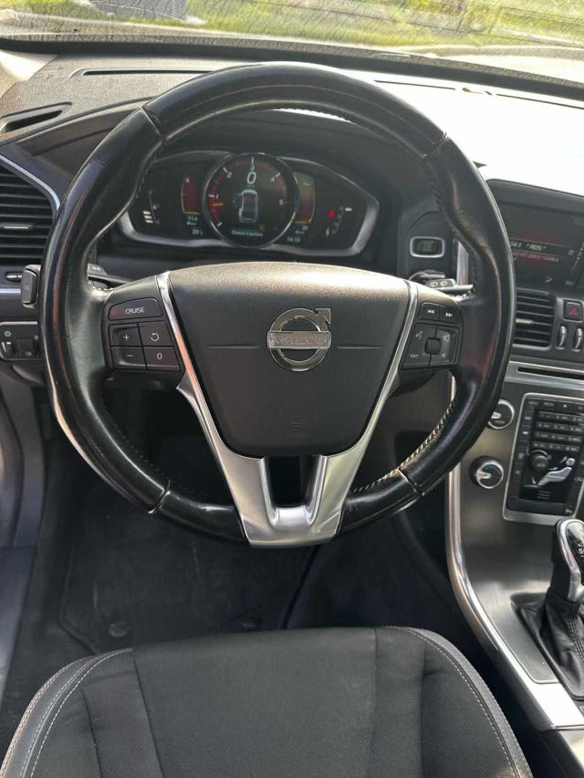 Volvo XC60 D3 Geartronic Kinetic (14)