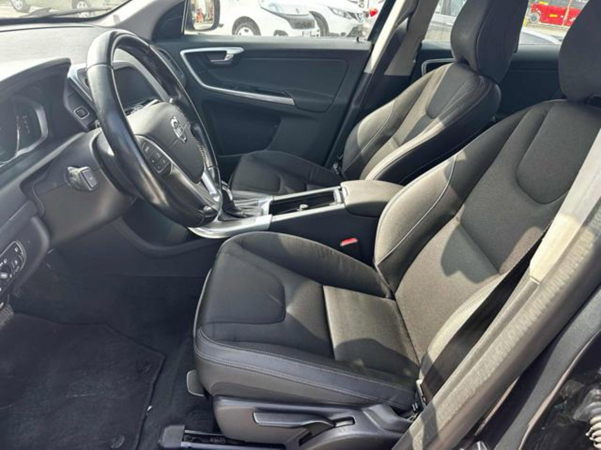 Volvo XC60 D3 Geartronic Kinetic (9)