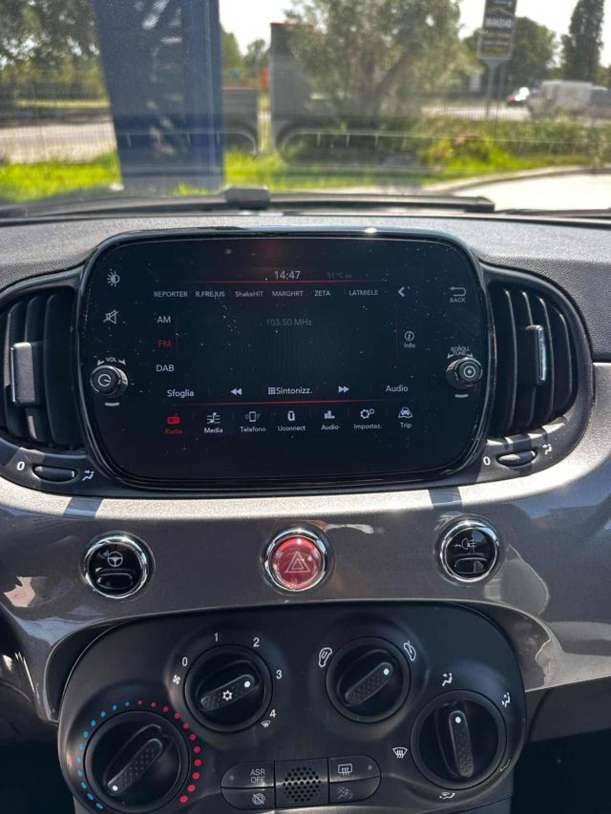 Fiat 500 1.0 Hybrid Lounge (14)