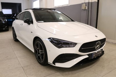 Mercedes-Benz CLA Shooting Brake 220 d AMG Line Premium Plus auto usata