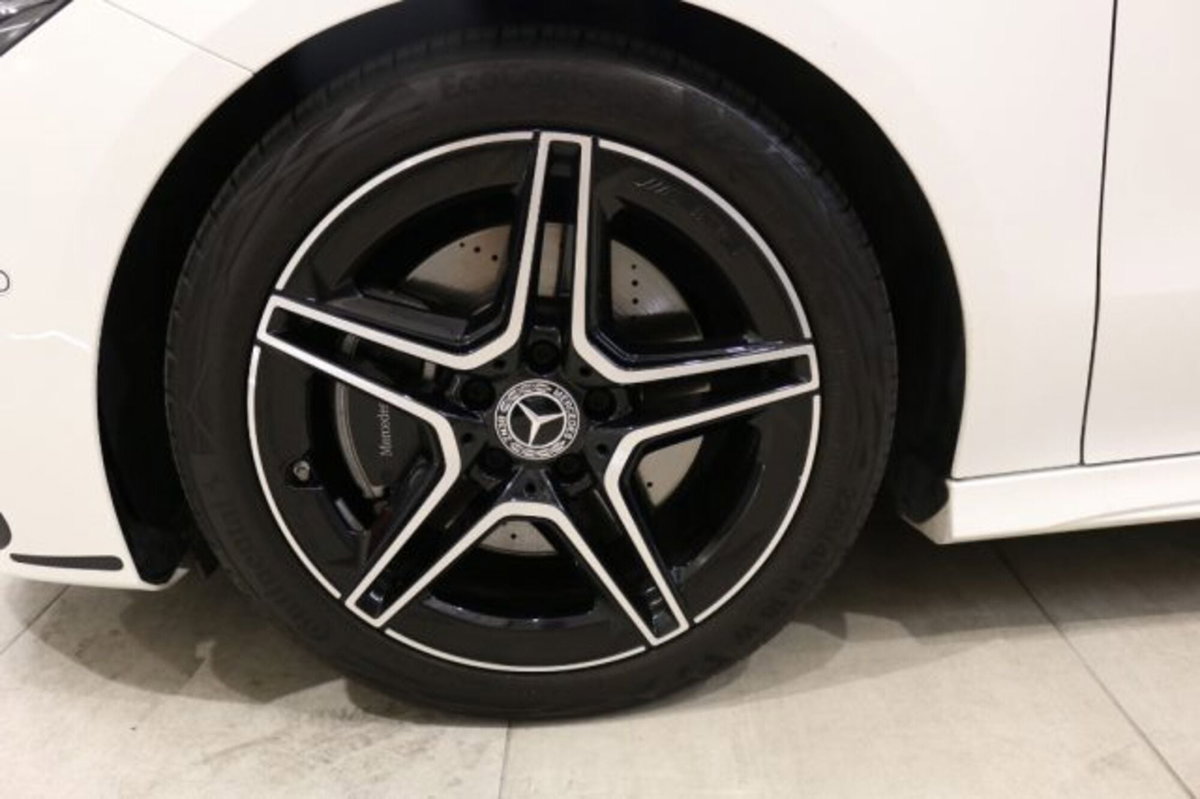 Mercedes-Benz CLA Shooting Brake 220 d AMG Line Premium Plus auto (8)