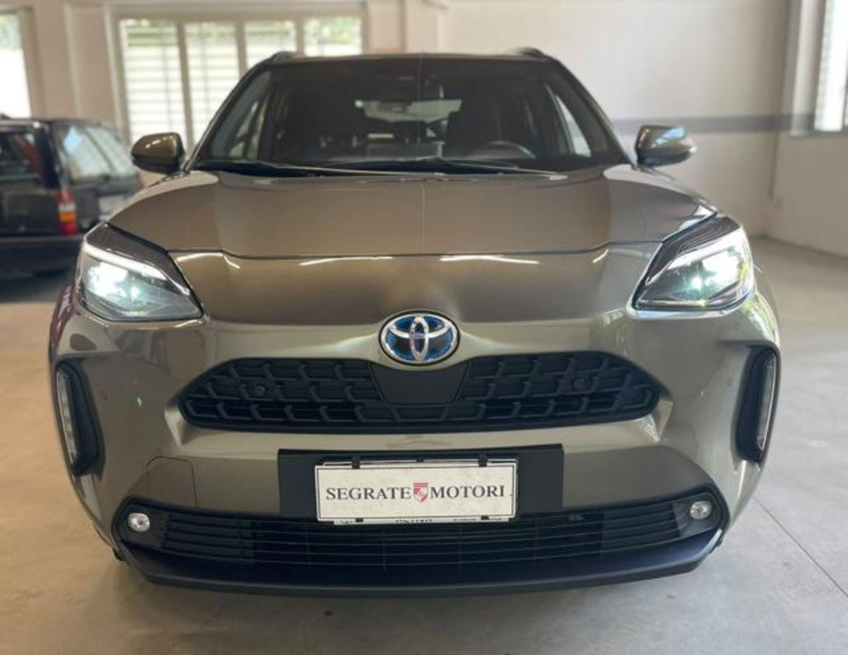 Toyota Yaris Cross 1.5h GR Sport Black Sky fwd 116cv e-cvt (2)