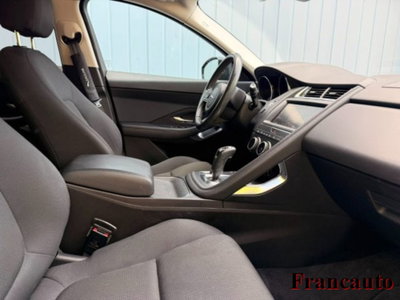 Jaguar E-Pace 2.0D 150 CV AWD aut. HSE (7)