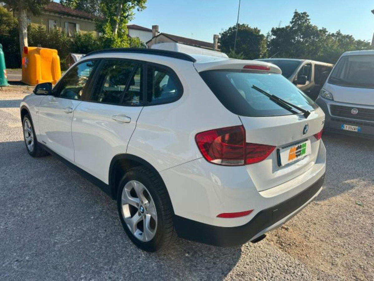 BMW X1 sDrive18i X Line (11)