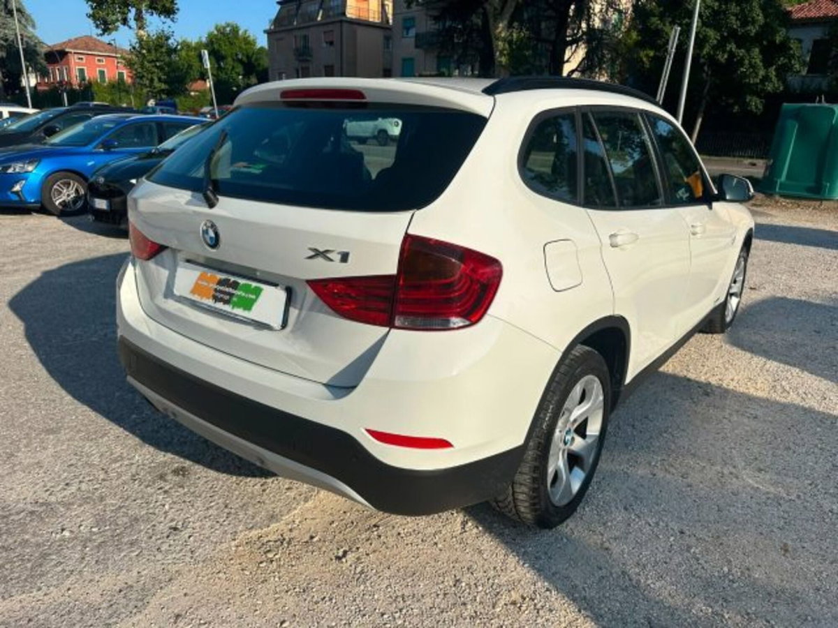 BMW X1 sDrive18i X Line (3)