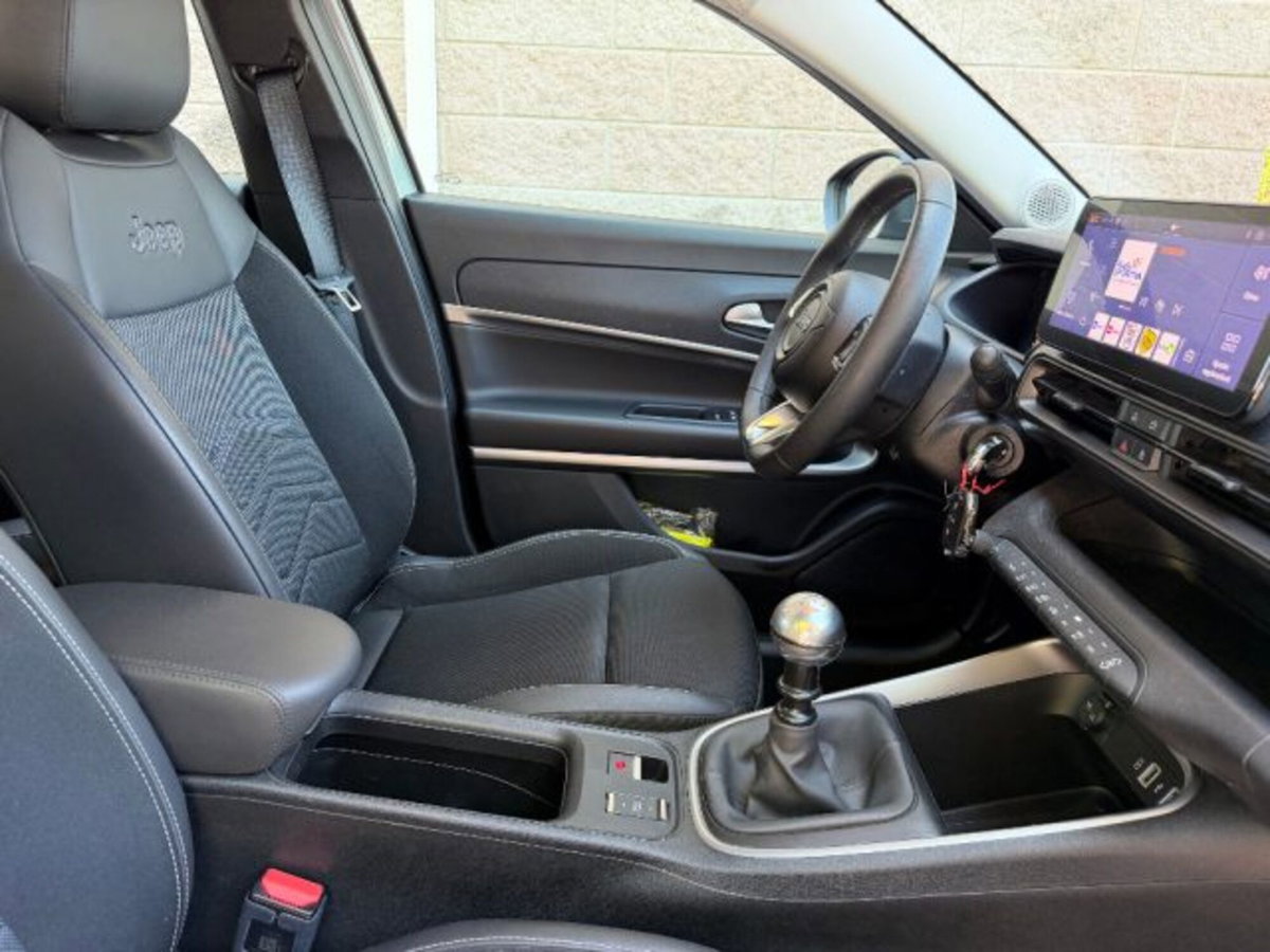 Jeep Avenger 1.2 turbo Summit fwd 100cv (15)