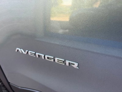 Jeep Avenger 1.2 turbo Summit fwd 100cv (9)